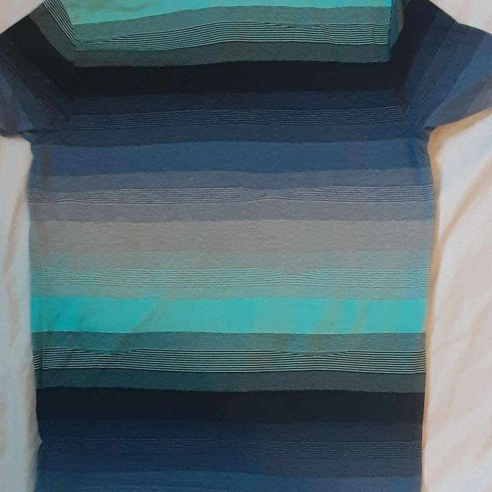 * OAKLEY LATERAL POLO. SIZE LARGE - Picture 9 of 10